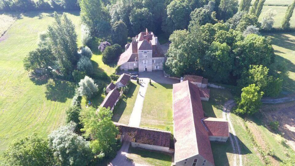 Chateau De Vesset Tréteau Eksteriør bilde